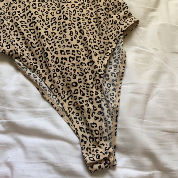 Leopard cheetah print bodysuit - Picture 2 of 4